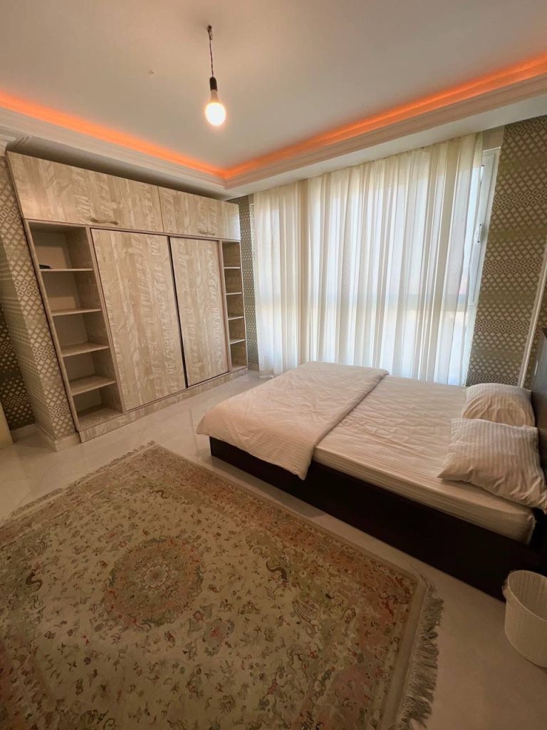 ویلا سرسره آبی