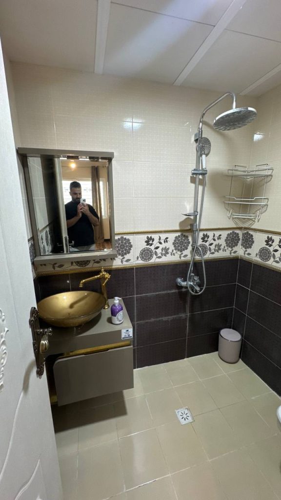 عمارت نیلوفر
