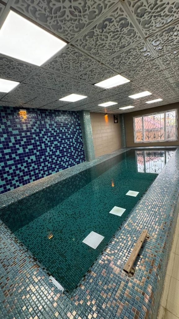 عمارت نیلوفر